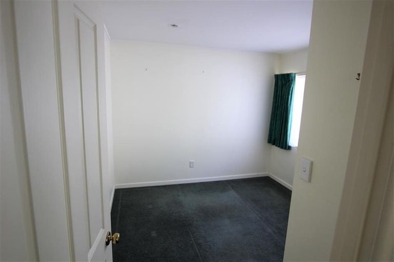 Photo of property in 1/12 Beatrice Avenue, Hillcrest, Auckland, 0627