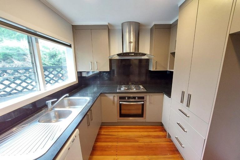 Photo of property in 4096 Great North Road, Glen Eden, Auckland, 0602