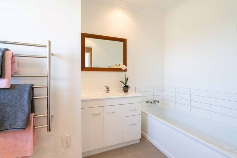 Photo of property in 100 Martin Road, Fairfield, Dunedin, 9018