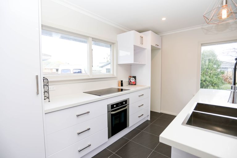Photo of property in 4 Cromer Place, New Brighton, Christchurch, 8062