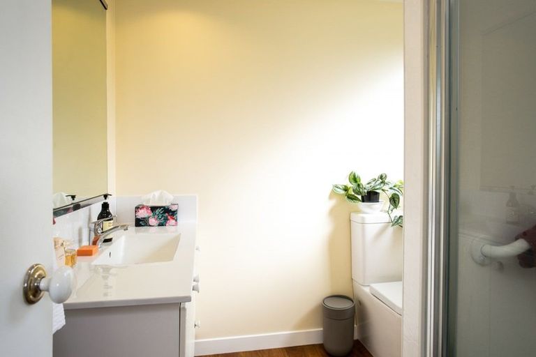 Photo of property in 69 Carlyle Street, Leamington, Cambridge, 3432