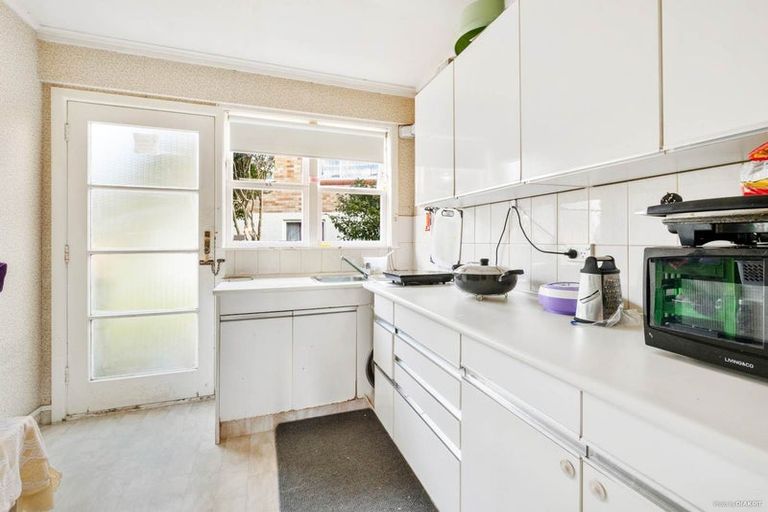 Photo of property in 7 Sea Spray Drive, Bucklands Beach, Auckland, 2012