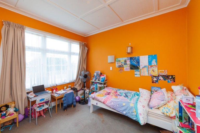 Photo of property in 214 Park Road, Hokowhitu, Palmerston North, 4410