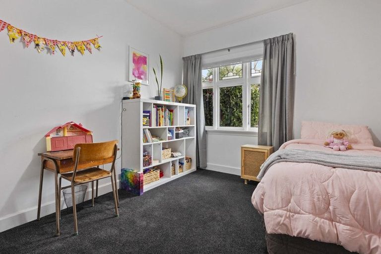 Photo of property in 1/53 Aorangi Road, Bryndwr, Christchurch, 8053