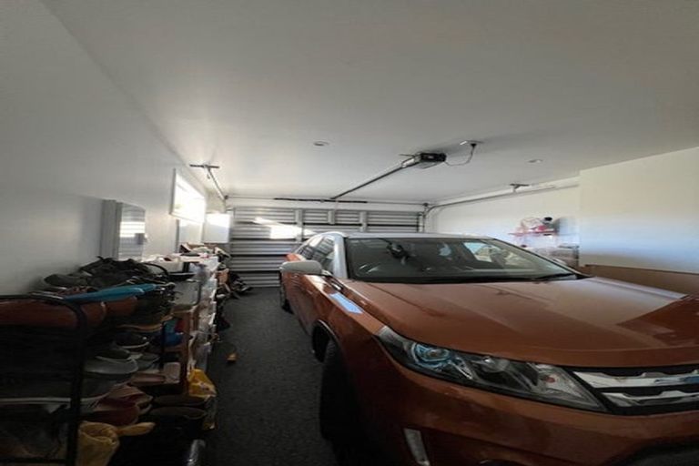 Photo of property in 6 Glide Lane, Whitby, Porirua, 5024