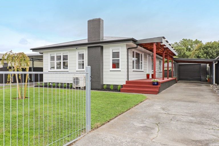 Photo of property in 75 Dover Road, Flaxmere, Hastings, 4120