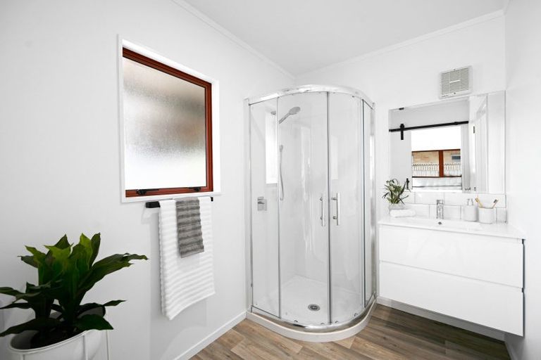 Photo of property in 137 Seddon Road, Frankton, Hamilton, 3204