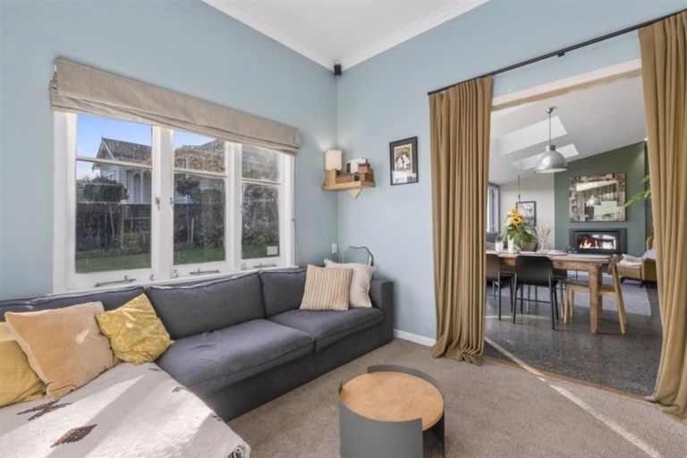 Photo of property in 200 Queen Street, Northcote Point, Auckland, 0627