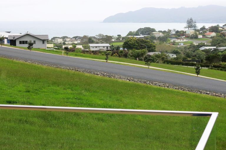 Photo of property in 16 Vidar Way, Coopers Beach, 0420