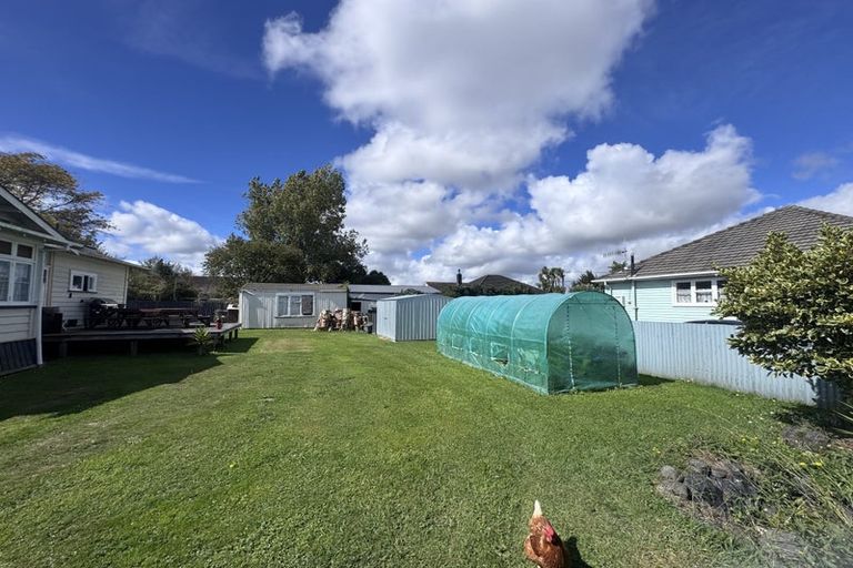 Photo of property in 13 Lyon Street, Marton, 4710