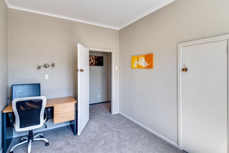 Photo of property in 5 Ballance Place, Marewa, Napier, 4110