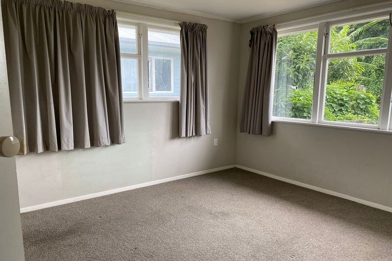 Photo of property in 33 Henderson Crescent, Parkvale, Tauranga, 3112