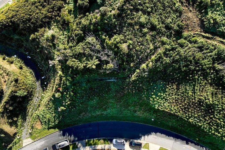 Photo of property in 19 Oakum Road, Whitby, Porirua, 5024