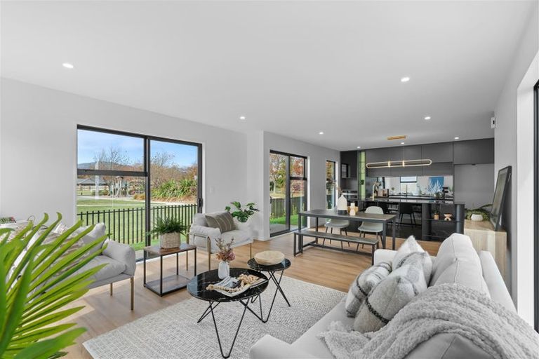 Photo of property in 8 Kearns Drive, Halswell, Christchurch, 8025