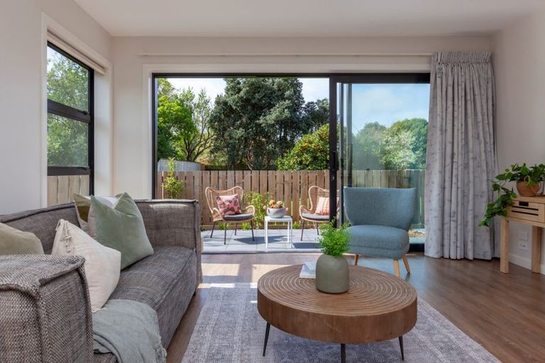 Photo of property in 77 Amohia Street, Paraparaumu, 5032