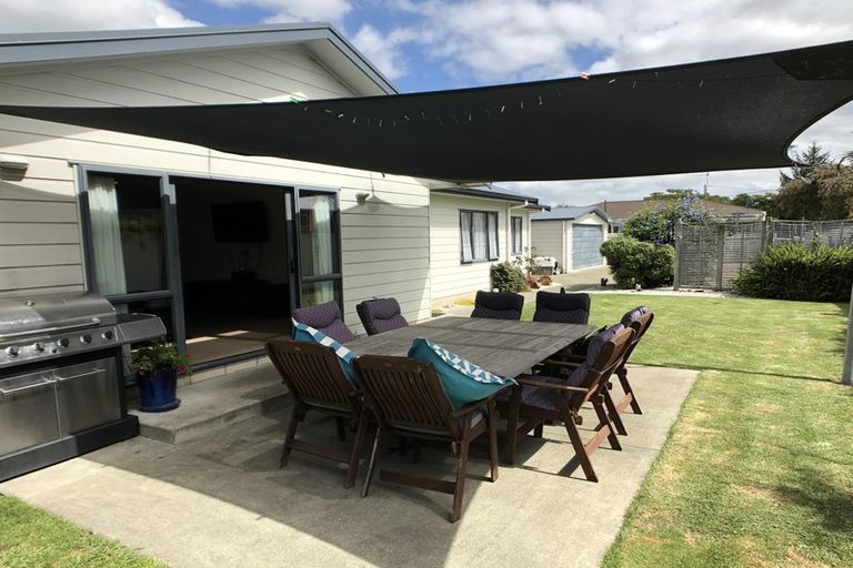 Photo of property in 11a Windsor Terrace, Taradale, Napier, 4112