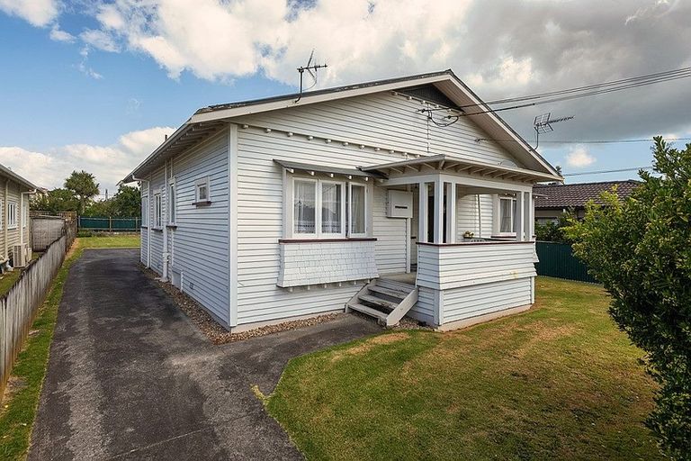 Photo of property in 36 Harlston Road, Mount Albert, Auckland, 1025
