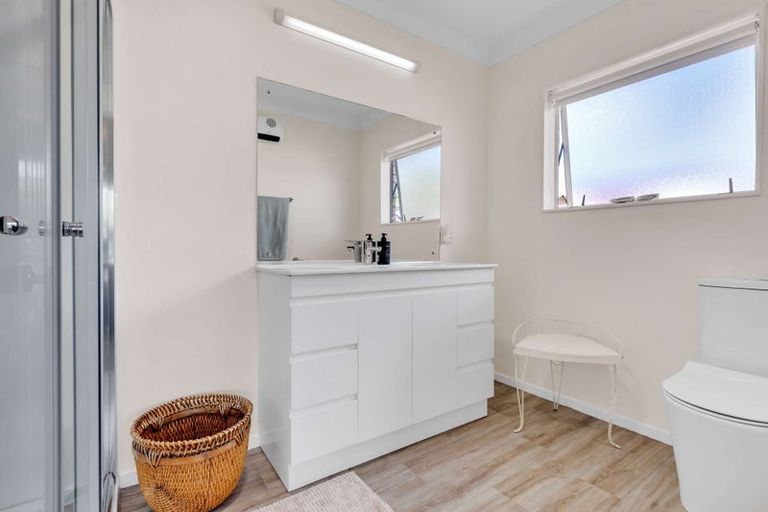 Photo of property in 33 Carter Drive, Pomare, Rotorua, 3015