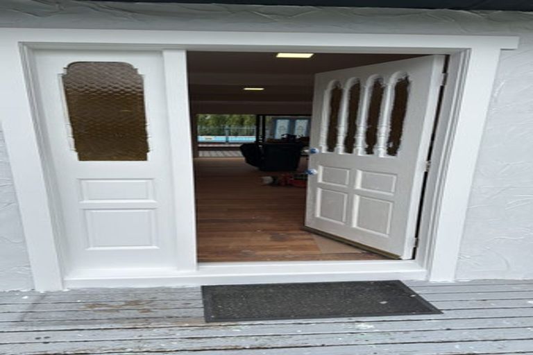 Photo of property in 18 Ruru Road, Otaihanga, Paraparaumu, 5036