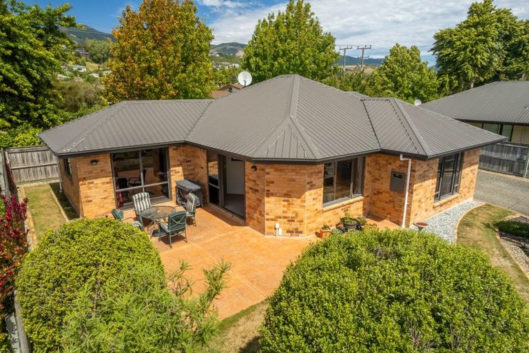 Photo of property in 94 Fergusson Street, Stoke, Nelson, 7011