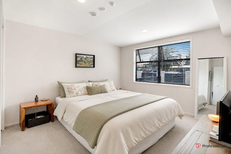 Photo of property in 2/388 Hibiscus Coast Highway, Orewa, 0931