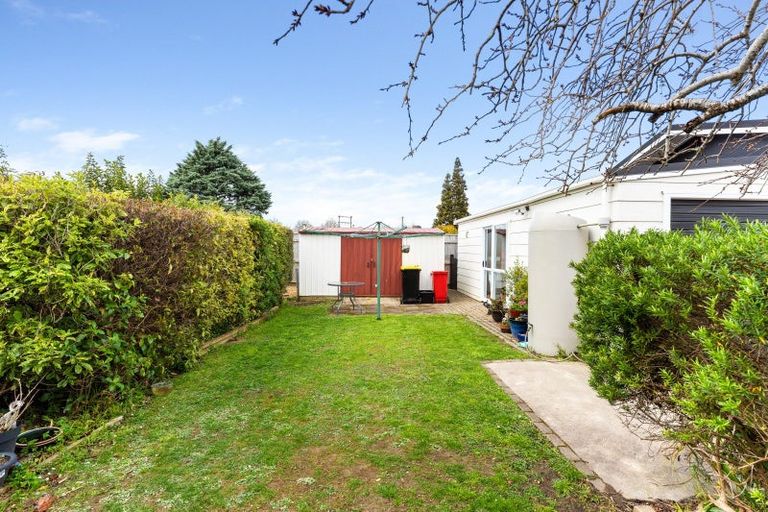 Photo of property in 8 Cambridge Street, Pahiatua, 4910