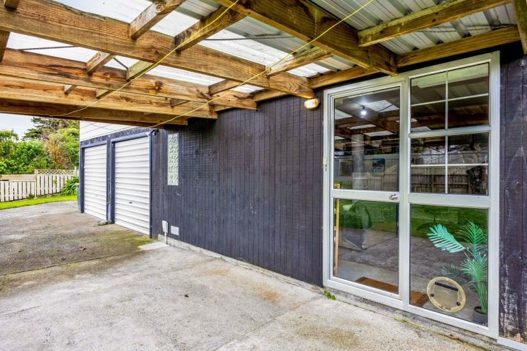 Photo of property in 73 Heta Road, Highlands Park, New Plymouth, 4312