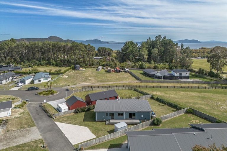 Photo of property in 71 John Norrie Place, Motuoapa, 3382