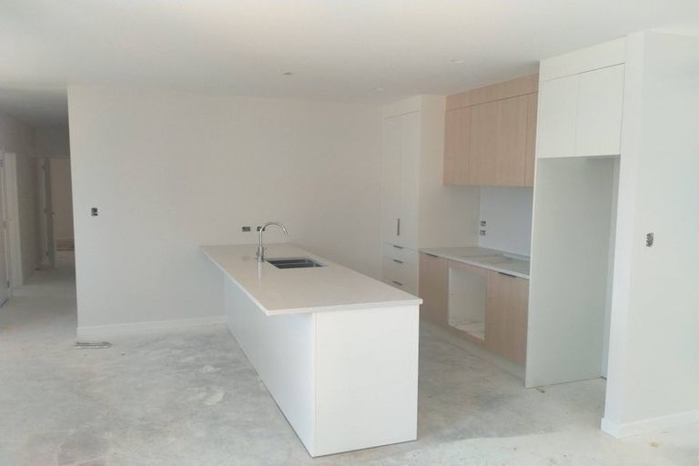 Photo of property in 21 Matuku Place, Paraparaumu Beach, Paraparaumu, 5032