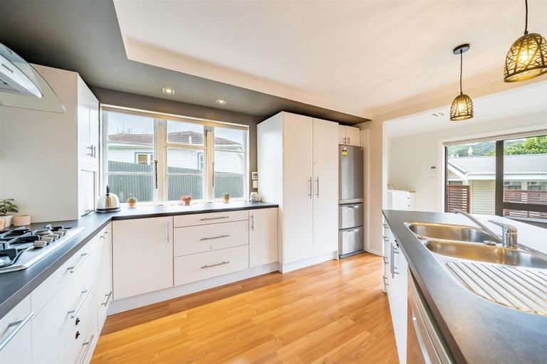 Photo of property in 4 Sharpe Crescent, Wainuiomata, Lower Hutt, 5014