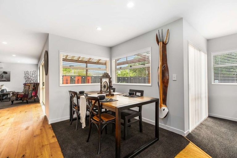 Photo of property in 74a Buscomb Avenue, Henderson, Auckland, 0610