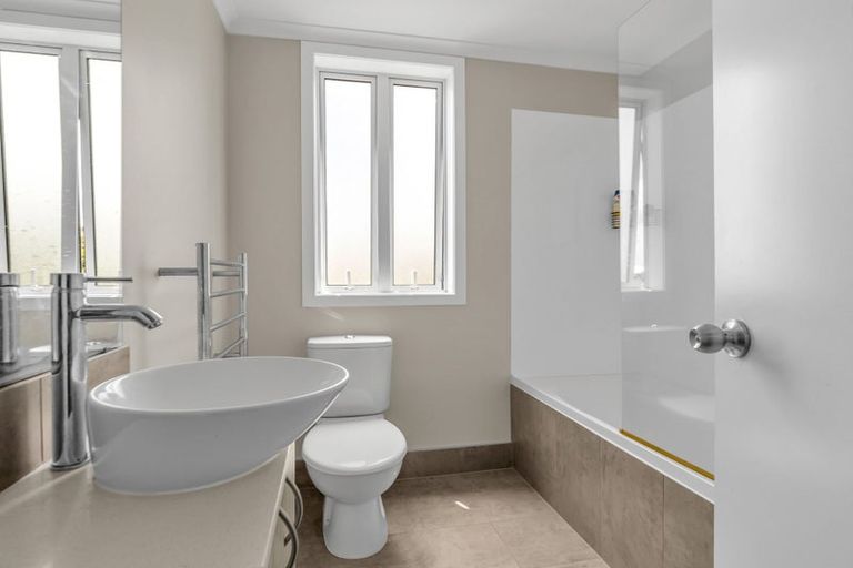 Photo of property in 1 Manawatere Way, Flat Bush, Auckland, 2019