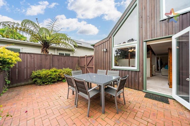 Photo of property in 72 Knights Road, Hutt Central, Lower Hutt, 5010