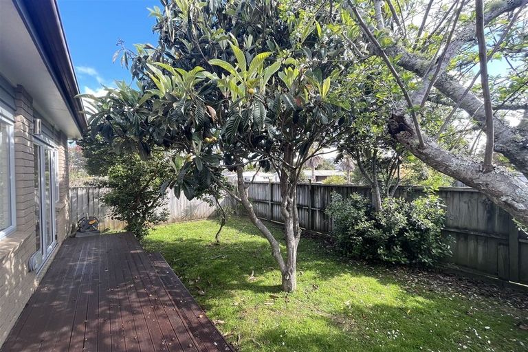 Photo of property in 33 Titoki Street, Te Atatu Peninsula, Auckland, 0610