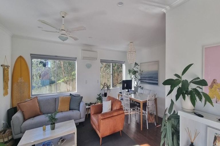 Photo of property in 1059b Papamoa Beach Road, Papamoa Beach, Papamoa, 3118