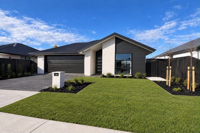 Photo of property in 30 Grey View Grove, Rangiora, 7400