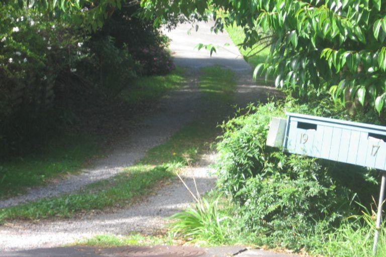 Photo of property in 17 Kororo Street, Northcote, Auckland, 0627