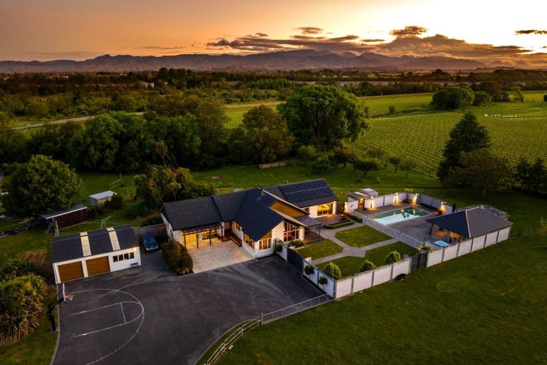 Photo of property in 1361 Kaituna-tuamarina Road, Kaituna, Blenheim, 7273