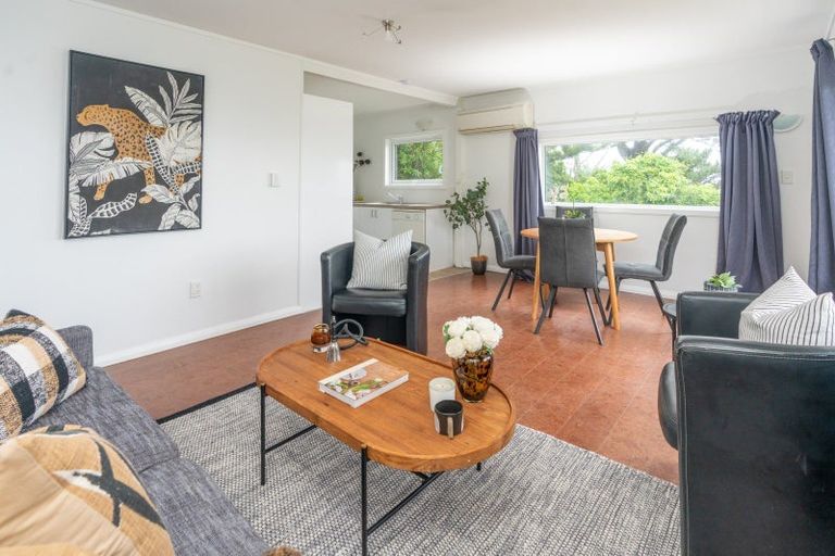 Photo of property in 2/72 Homebush Road, Khandallah, Wellington, 6035