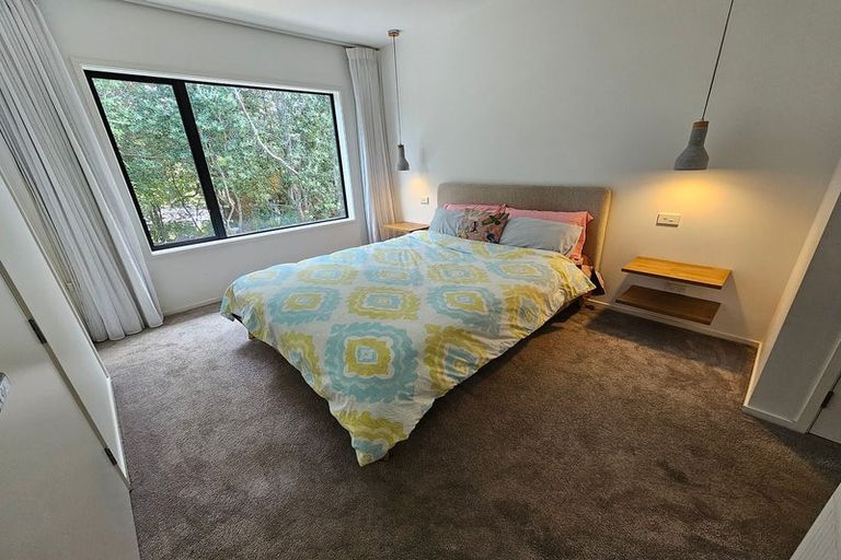 Photo of property in 2 Serene Place, Gulf Harbour, Whangaparaoa, 0930