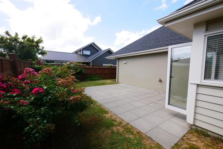 Photo of property in 3 Cornwall Place, Karaka, Papakura, 2113