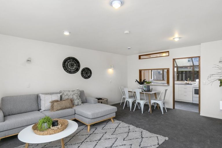 Photo of property in 7a Tamahine Street, Maupuia, Wellington, 6022