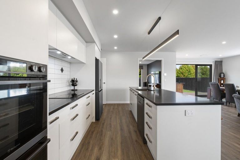 Photo of property in 4 Kiwitea Grove, Feilding, 4702