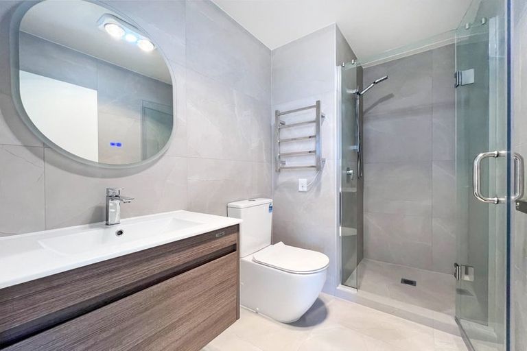 Photo of property in 21 Tahingamanu Road, Hobsonville, Auckland, 0616