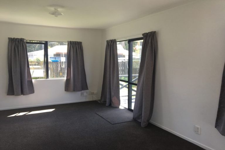 Photo of property in 211 Weymouth Road, Manurewa, Auckland, 2102