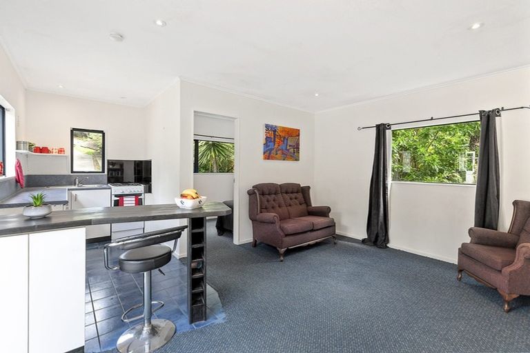 Photo of property in 30 Whanake Street, Titahi Bay, Porirua, 5022