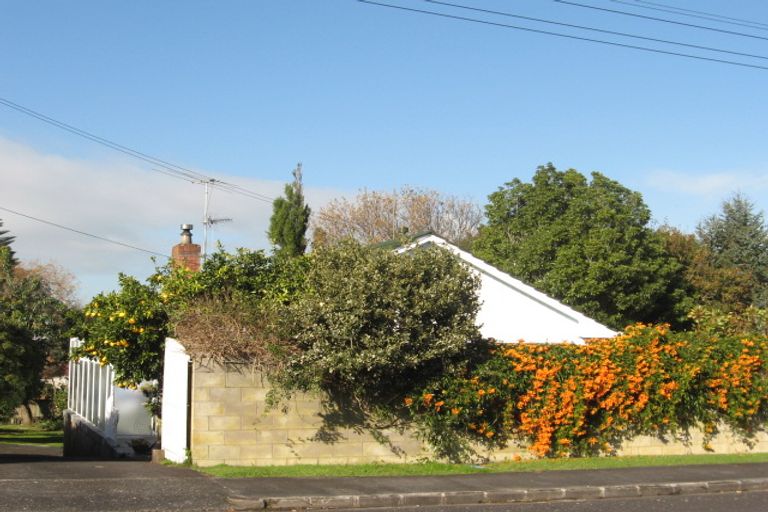 Photo of property in 7 Kelvyn Grove, Hillpark, Auckland, 2102