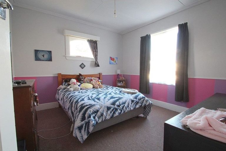 Photo of property in 25 Oakland Street, Mataura, 9712