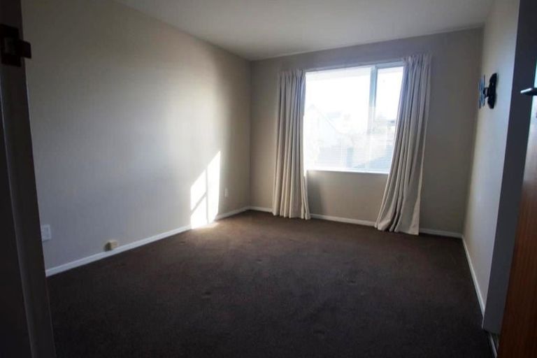 Photo of property in 1 Castile Place, Belfast, Christchurch, 8051