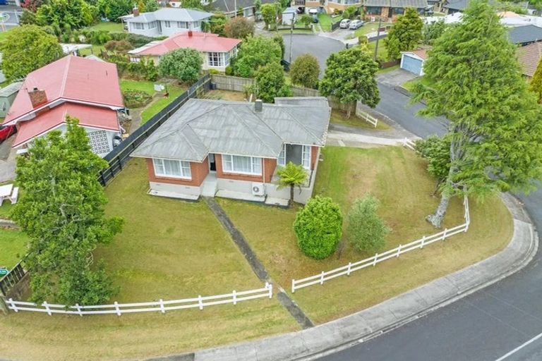 Photo of property in 8 Sterling Avenue, Manurewa East, Auckland, 2102